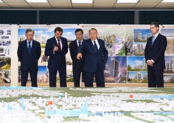 Президенту Назарбаеву представили эскиз-идеи монумента «Знак Астаны»