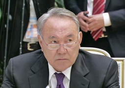 Нурсултан Назарбаев проведет консультации со спикерами палат Парламента и премьером по досрочным выборам