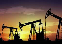 Цены на нефть снижаются в ожидании данных от Минэнерго США по запасам