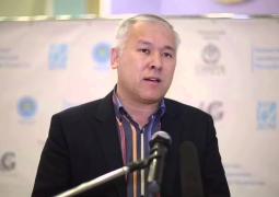 М.Абенов: Казахстанским СМИ пора определиться