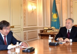 Нурсултан Назарбаев и Олжас Сулейменов обсудили деятельность Казахстана в нераспространении ядерного оружия