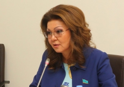К 18 годам патологии имеются у почти 70% казахстанцев, - Дарига Назарбаева