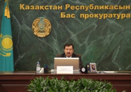 Асхат Даулбаев потребовал от руководителей надзорных органов пересмотра кадровой политики