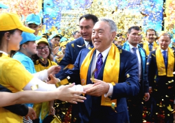 Нурсултан Назарбаев дал наказ молодым казахстанцам 