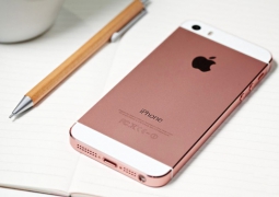Apple презентовала новую модель смартфона iPhone SE