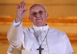 Папа Римский оказался популярнее всех мировых лидеров