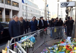 Н.Назарбаев в Брюсселе возложил цветы у станции «Мальбек» в память о жертвах терактов