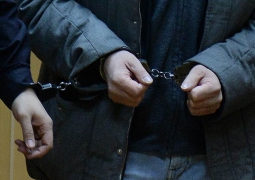 Полицейские Шымкента задержали вооруженного посетителя кафе