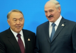 Нурсултан Назарбаев обсудил с Александром Лукашенко вопросы двухстороннего сотрудничества 