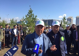 Нурсултан Назарбаев призвал казахстанцев в день рождения сажать деревья