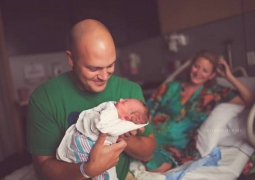 Оплачиваемый «отцовский отпуск» после рождения ребенка вводят в Чехии