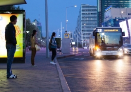 В Астане проезд в автобусах для школьников будет бесплатным все лето 