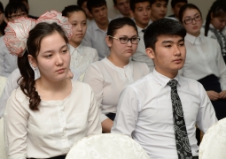 В Актюбинской области отменили школьные выпускные