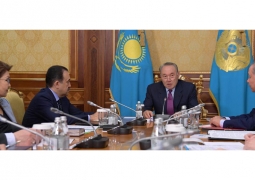 Нурсултан Назарбаев поручил дополнительно выделить 240 млрд тенге на стимулирование экономики