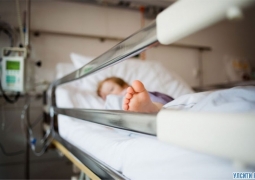 В Павлодаре трехлетнего малыша парализовало после инсульта, мать ребенка уверена - виноваты врачи