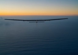 Самолет на солнечных батареях пересек Атлантический океан