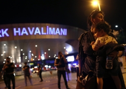 Число жертв теракта в Стамбуле достигло 41, ранены 239 человек