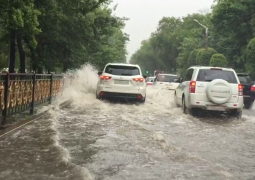 Синоптики объяснили проливные дожди в Алматы и торнадо в Астане