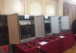 В КНБ показали оружие, изъятое у Тохтара Тулешова
