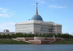 Нурсултан Назарбаев проводит экстренное заседание Совета безопасности