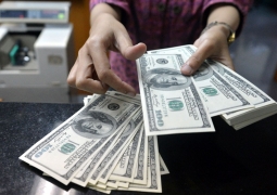 В обменниках Астаны доллар продают по 364 тенге