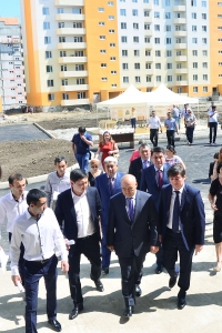 Умирзак Шукеев ознакомился с результатами строительства арендного жилья в Усть-Каменогорске