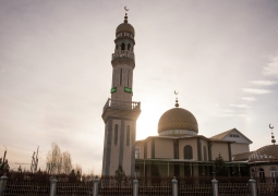 В Бишкеке вдвое уменьшили громкость ночного азана в мечетях