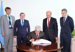 Казахстан подписал Парижское соглашение по климату