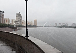 Дожди с грозами и порывистым ветром, туман ожидаются в Казахстане