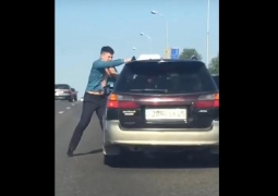 Подравшиеся на дороге в Алматы водители привлечены к ответственности