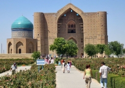600 тыс. туристов посетили Туркестан за первые полгода 