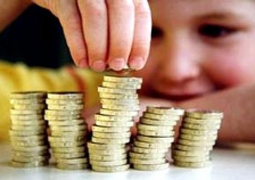 МОН: Дети лучше усваивают математику на примерах с деньгами