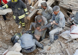 В пострадавших от землетрясения регионах Италии объявили ЧП