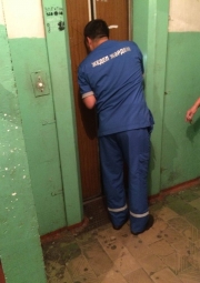 Лифт с ребенком внутри сорвался с пятого этажа в Алматы