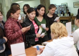 Нурсултан Назарбаев поручил активно заняться переселением молодежи с юга в северные регионы