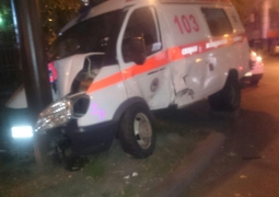 Пять человек пострадали в ДТП с участием "скорой" в Алматы