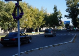 В Семее знак пешеходного перехода установили в 50 метрах от «зебры»
