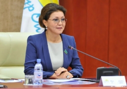 Дарига Назарбаева стала председателем постоянного комитета Сената