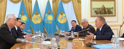 Нурсултан Назарбаев провел встречу с Почетным старшим министром, членом Парламента Сингапура Го Чок Тонгом