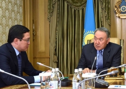 Глава Нацбанк сообщил Нурсултану Назарбаеву об увеличении числа депозитов в тенге