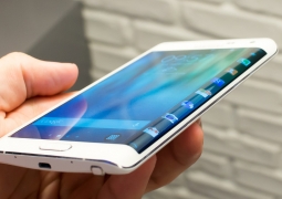 Владельцам Galaxy Note 7 рекомендуется отключить телефоны, - компания Samsung