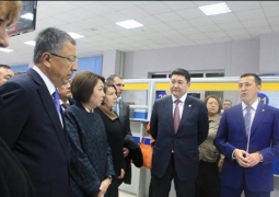 Депутаты посетили Центр таможенного оформления в Южном Казахстане