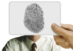 Отпечатки пальцев -  в удостоверения и паспорта