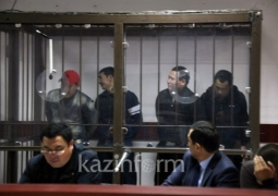 Расстрела подсудимых требуют матери погибших при теракте в Алматы