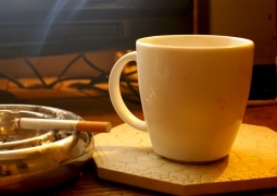 Госслужащие могут курить и пить чай на работе