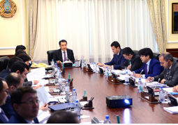Премьер-Министр РК провел заседание Совета по взаимодействию с ОЭСР