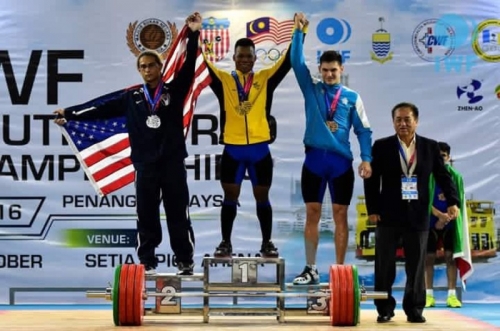 Кызылординский штангист Евгений Ломанов завоевал бронзовую медаль на ЧМ в Малайзии