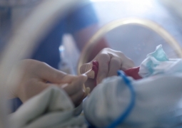 Смертность новорожденных в Казахстане обеспокоила мажилисмена