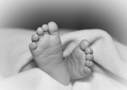 Аким Алматинской области раскритиковал врачей за смерть двух новорожденных