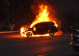 В Актюбинской области подожгли машину прокурора